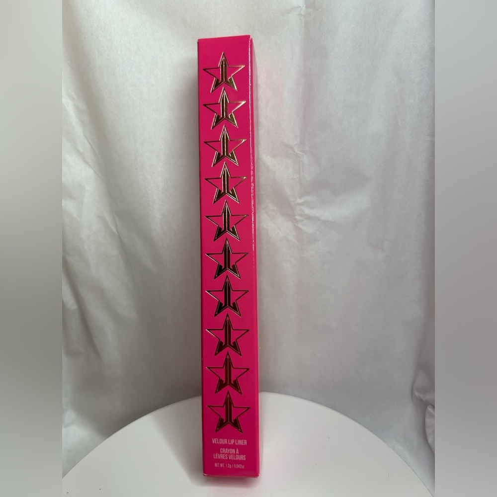 Jeffree Star velour lip liner New in box
